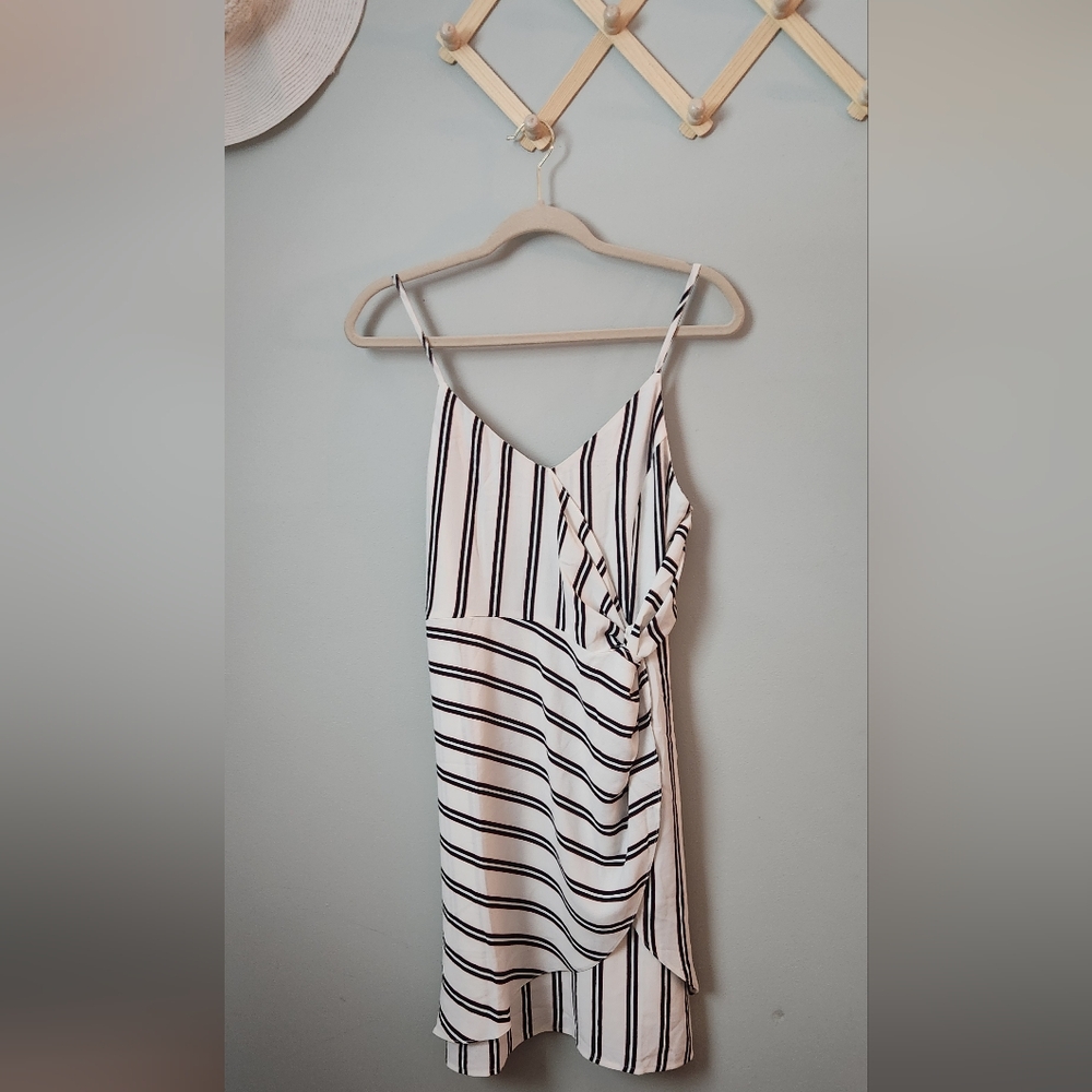 NWT Hem and Thread dress size S